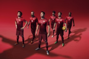 开云体育官方网站-火箭战术压制湖人，乔治全场最佳无争议的背后，是休城篮球哲学的胜利