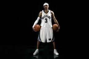 开云体育-当拉梅洛在德甲接管比赛，勇士在NBA力克奇才，体育世界的平行宇宙