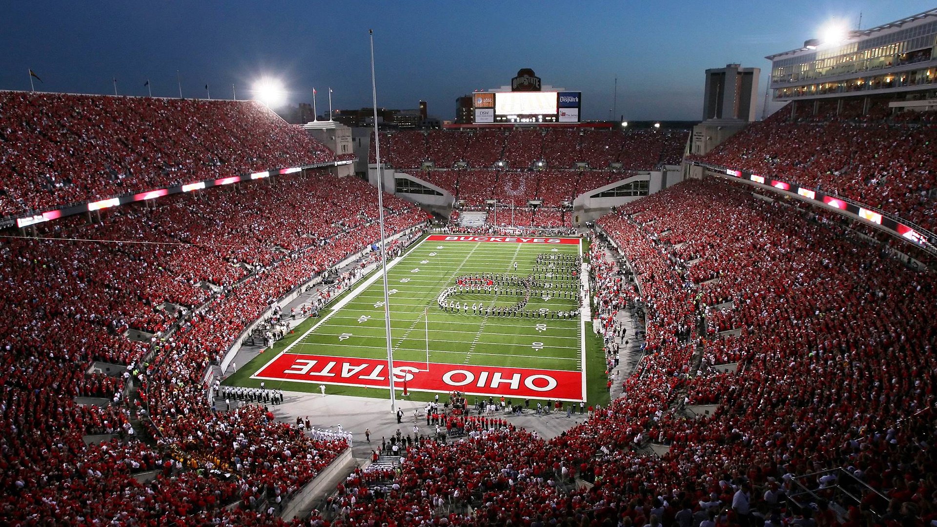 劳塔罗一锤定音，阿根廷险胜澳大利亚背后的战术博弈与英雄诞生