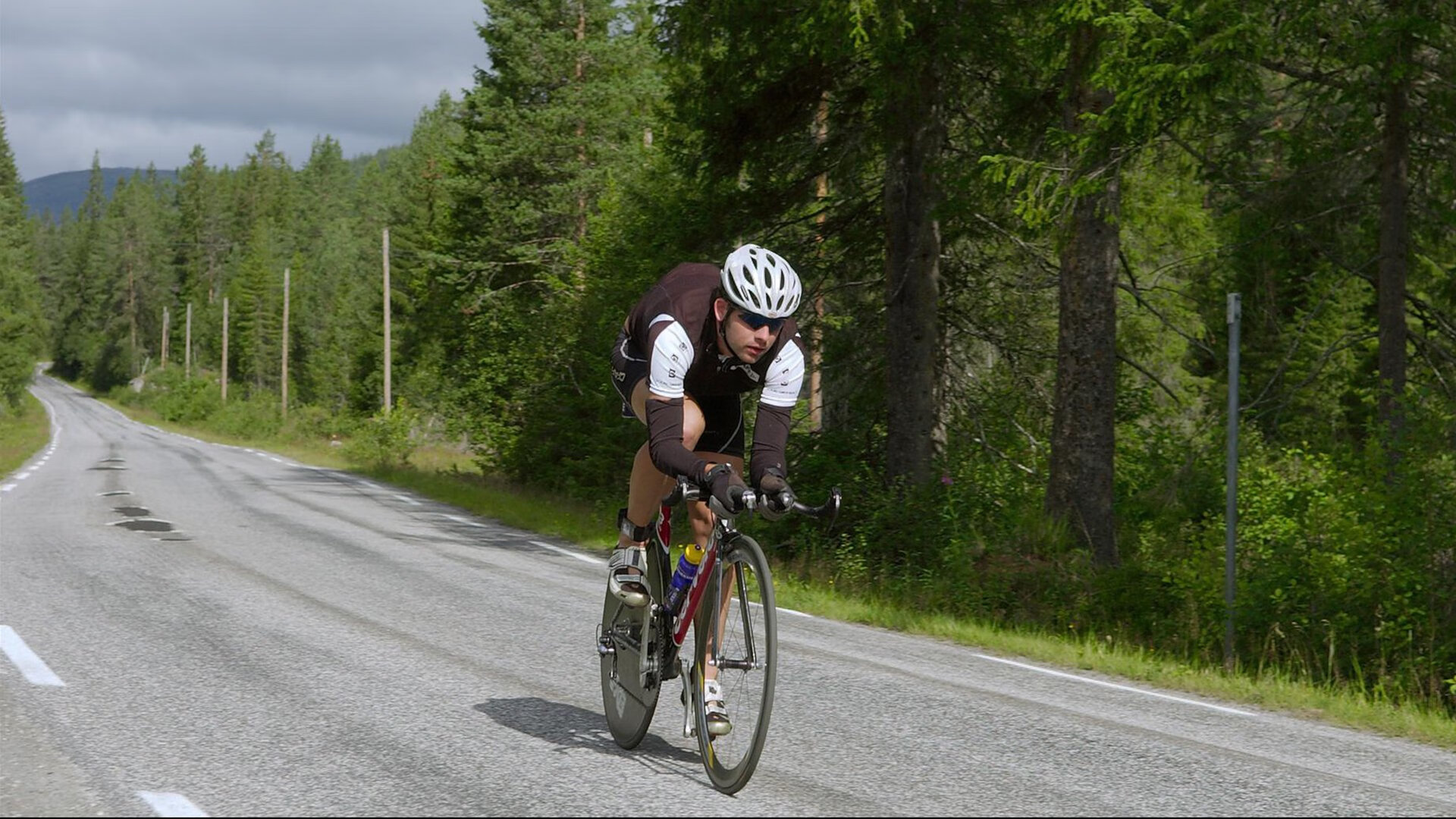基耶萨爆发，爱尔兰火力压制波兰，欧洲足球版图的新呼吸